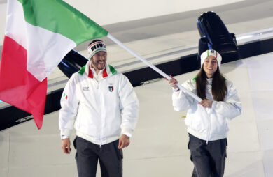 Olimpiadi 2026, lo spettacolo della cerimonia di chiusura: Vittozzi e Ghiotto i portabandiera