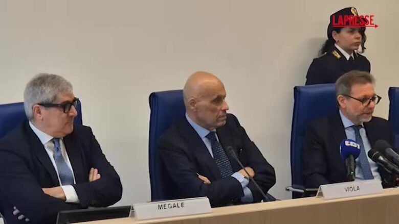 Milano, il pm Tarzia: “Cinturrino fermato questa mattina in commissariato”