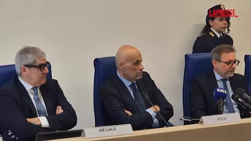 Milano, il pm Tarzia: “Cinturrino fermato questa mattina in commissariato”