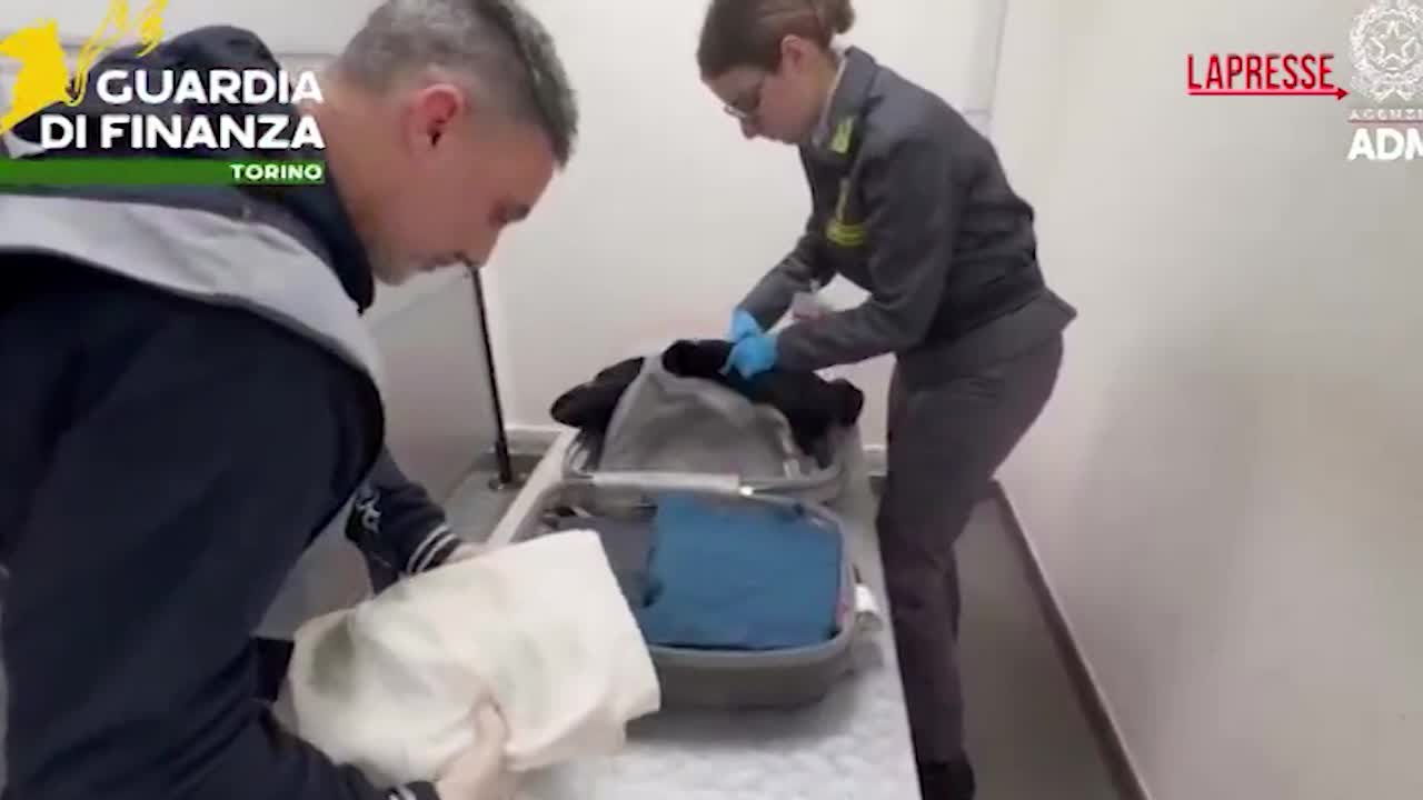 torino sequestrati all aeroporto farmaci potenzialmente pericolosi da Lapresse.it torino sequestrati all aeroporto farmaci potenzialmente pericolosi