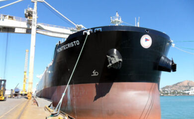 Livorno, scontro tra due imbarcazioni in porto: un morto