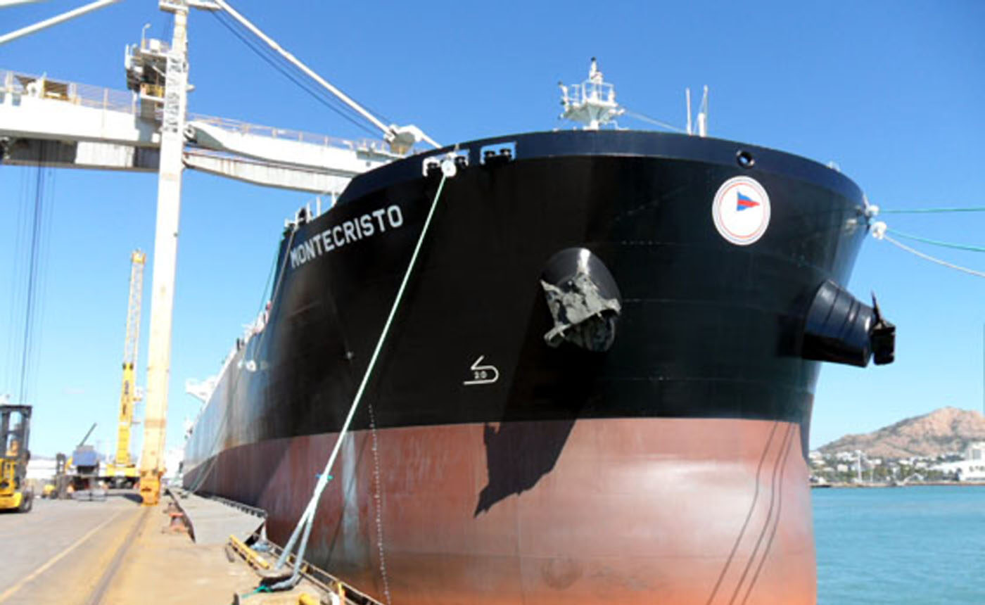 livorno scontro tra due imbarcazioni in porto un morto da Lapresse.it livorno scontro tra due imbarcazioni in porto un morto