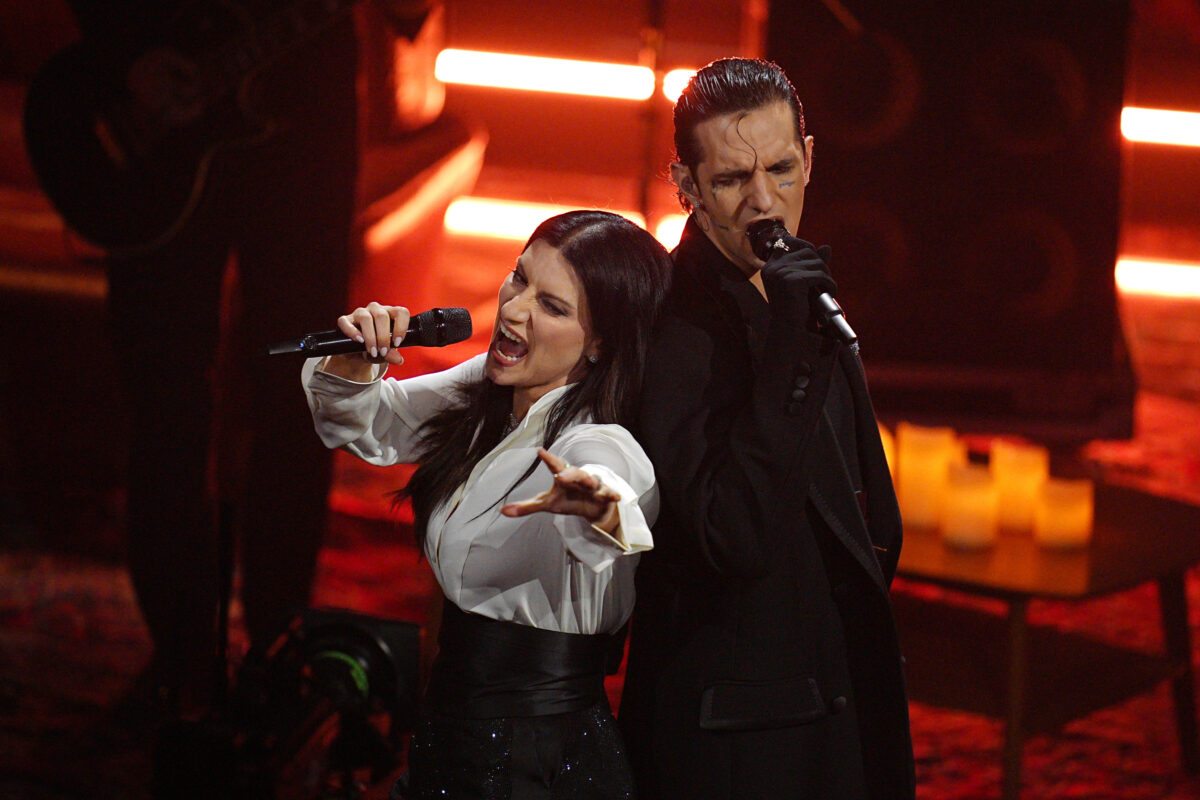 Galleria foto 'Sanremo 2026, le foto della seconda serata' - foto 12