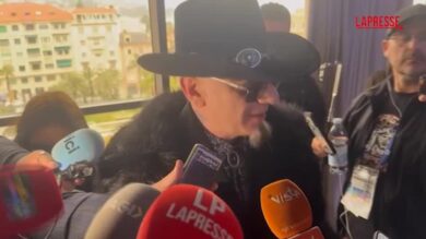 Sanremo 2026, J-Ax: "Politica? Comandano Usa e finanza, destra e sinistra immobili"