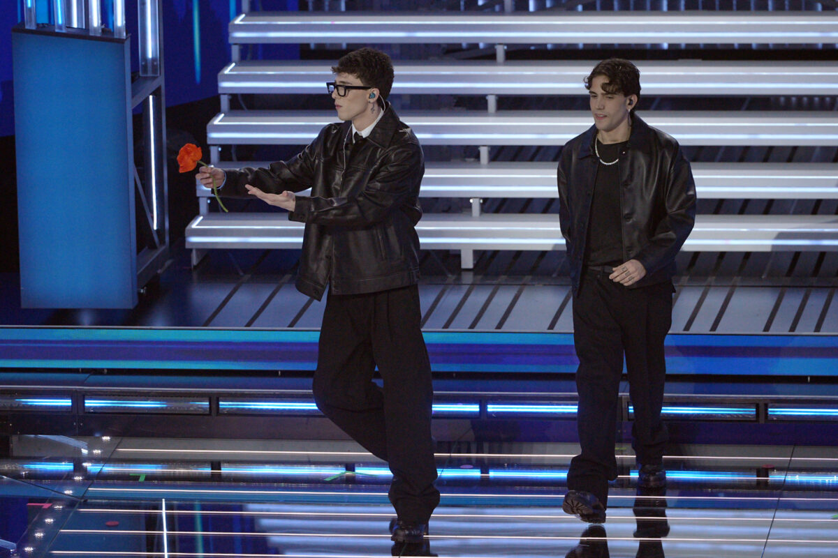 Galleria foto 'Sanremo 2026, i look dei cantanti nella prima serata: le foto' - foto 5