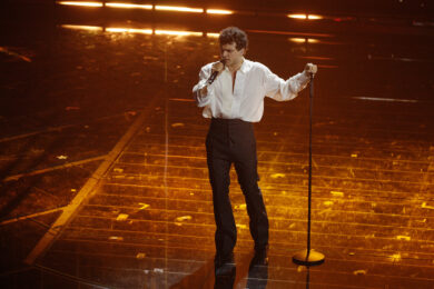 Leo Gassmann durante la prima serata della 76ª edizione del Festival della Canzone Italiana di Sanremo al Teatro Ariston (Foto di Marco Alpozzi/LaPresse)