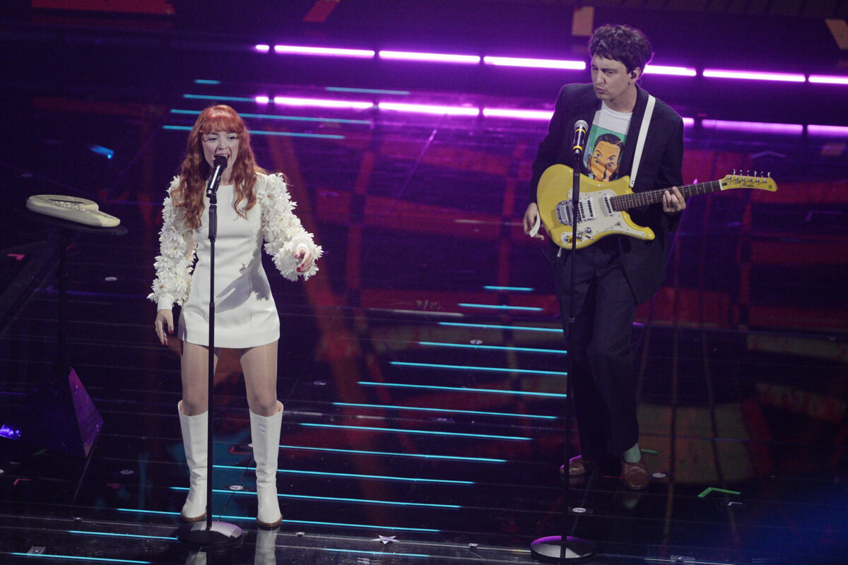 Galleria foto 'Sanremo 2026, i look dei cantanti nella prima serata: le foto' - foto 4