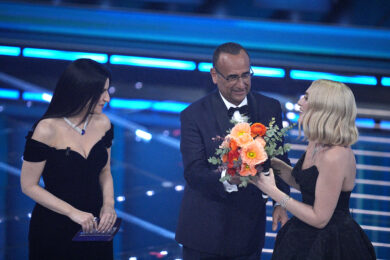 Sanremo 2026, i look dei cantanti nella prima serata: le foto