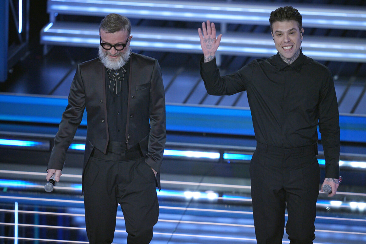 Galleria foto 'Sanremo 2026, i look dei cantanti nella prima serata: le foto' - foto 30