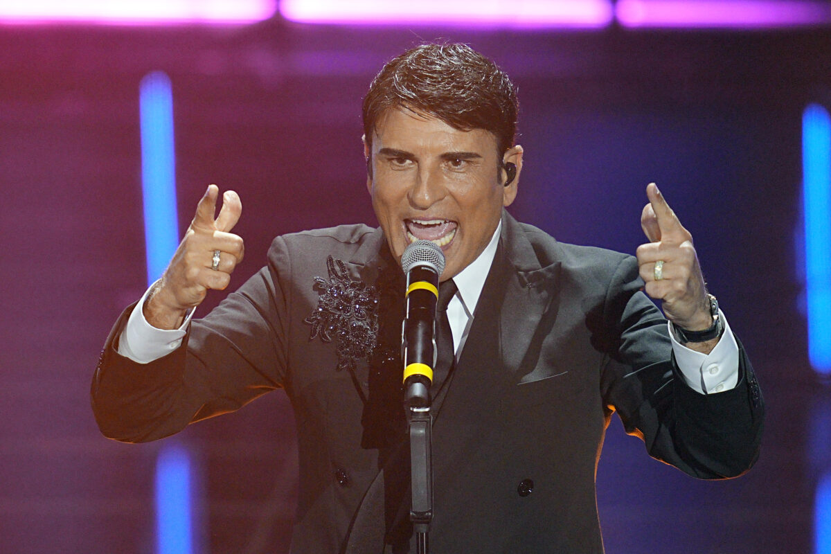 Galleria foto 'Sanremo 2026, i look dei cantanti nella prima serata: le foto' - foto 23