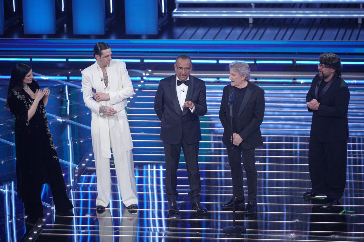 Galleria foto 'Sanremo 2026, le foto della seconda serata' - foto 17