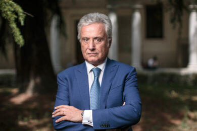 A Sanremo bellezza senza età anche per lui, il chirurgo e i segreti per fermare il tempo