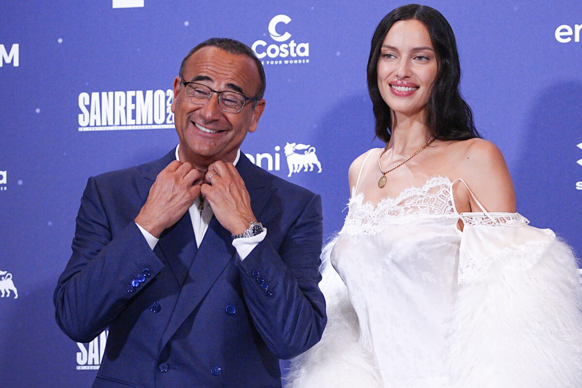 Galleria foto 'Sanremo 2026, per la terza serata c’è Irina Shayk: le foto' - foto 3