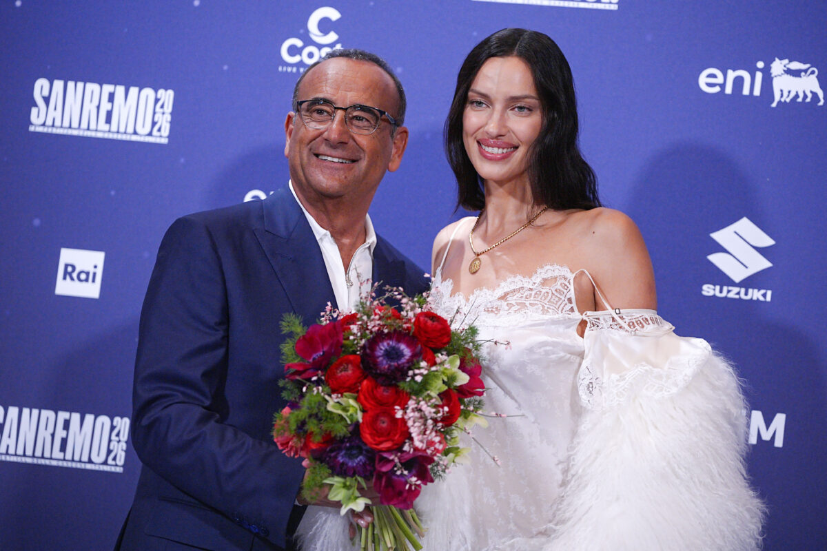 Galleria foto 'Sanremo 2026, per la terza serata c’è Irina Shayk: le foto' - foto 4