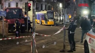 Tram deragliato a Milano, lo scambio dove il mezzo è uscito dai binari
