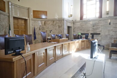 Trentino, uccise compagna buttandola dalla finestra: condannato a 22 anni