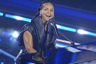 Sanremo 2026, Alicia Keys e il gobbo come Mariah Carey