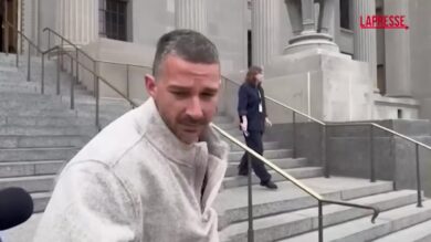 Usa, Shia LaBeouf in tribunale a New Orleans dopo arresto per aggressione: la fuga dai giornalisti