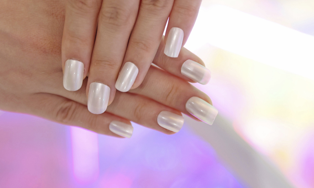 Unghie fragili e rovinate, tutte le cause e le strategie di prevenzione Unghie fragili e rovinate, tutte le cause e le strategie di prevenzione