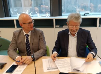 Aumenti e arretrati per medici e dirigenti: ecco il nuovo contratto