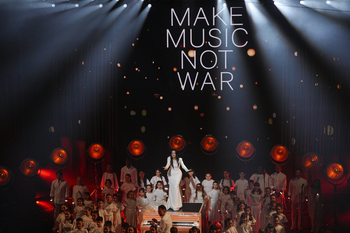 sanremo 2026 il meglio della terza serata in 10 foto da Lapresse.it sanremo 2026 il meglio della terza serata in 10 foto