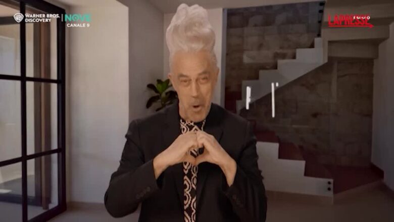 Maurizio Crozza diventa Vincenzo Schettini: "E sta per euro uguale massa del mi piace al quadrato"