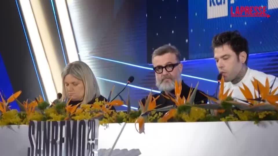 Sanremo 2026, Fedez: "Ho scritto i versi della cover pensando alla libertà, no alle mie ex" Sanremo 2026, Fedez: "Ho scritto i versi della cover pensando alla libertà, no alle mie ex"