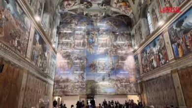 Vaticano, manutenzione straordinaria per il Giudizio Universale: le immagini del cantiere