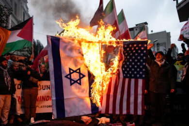 Israele, Iran e Usa: tensioni e ostilità dagli anni ’70 a oggi