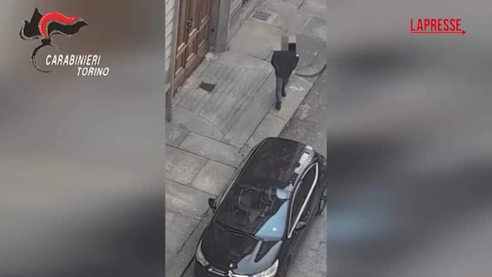 Torino, segue da terrazzo di casa un furto su un Torino, segue da terrazzo di casa un furto su un
