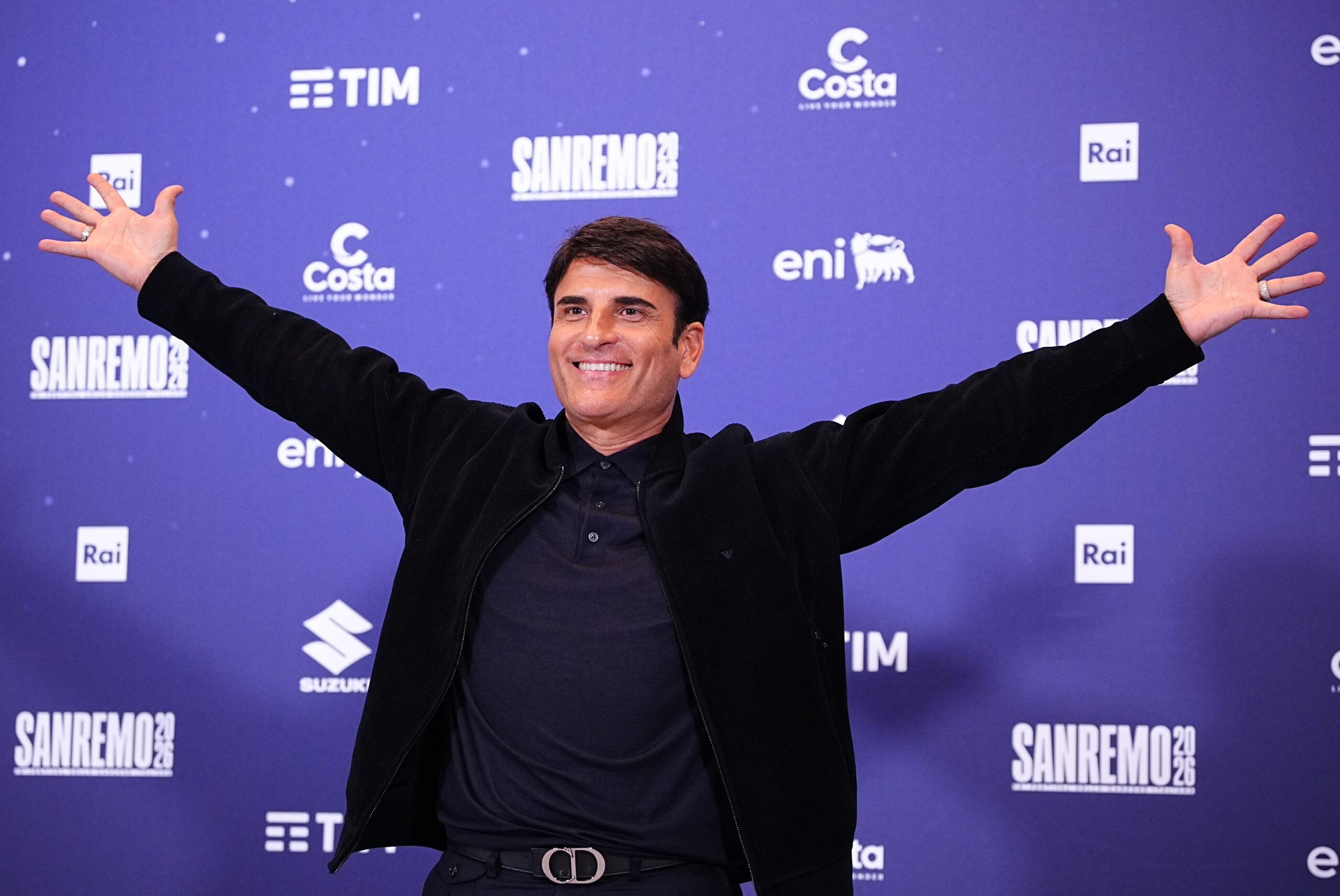 Sanremo 2026, Verdone celebra Sal Da Vinci: “Oggi Troppo Forte sei tu”