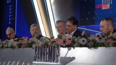 Sanremo 2026, Rai: “Competenze di De Martino? Musica non è l’unico ingrediente del Festival”