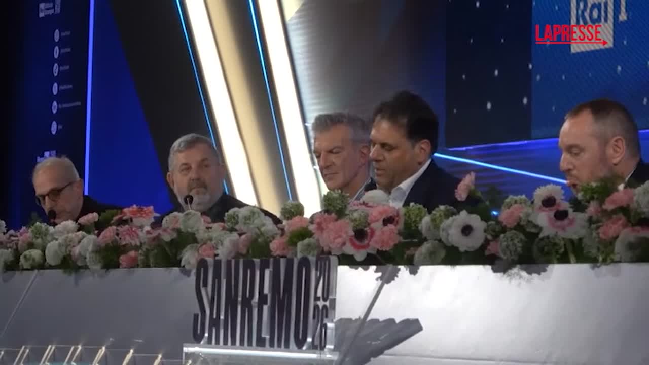 Sanremo 2026, Rai: “Competenze di De Martino? Musica non è l’unico ingrediente del Festival” Sanremo 2026, Rai: “Competenze di De Martino? Musica non è l’unico ingrediente del Festival”