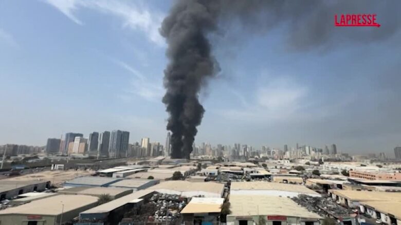 Attacco all’Iran, colonne di fumo si levano a Sharjah e Dubai