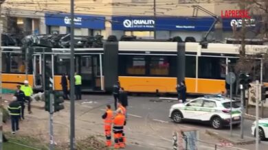 Tram deragliato a Milano, al vaglio i video
