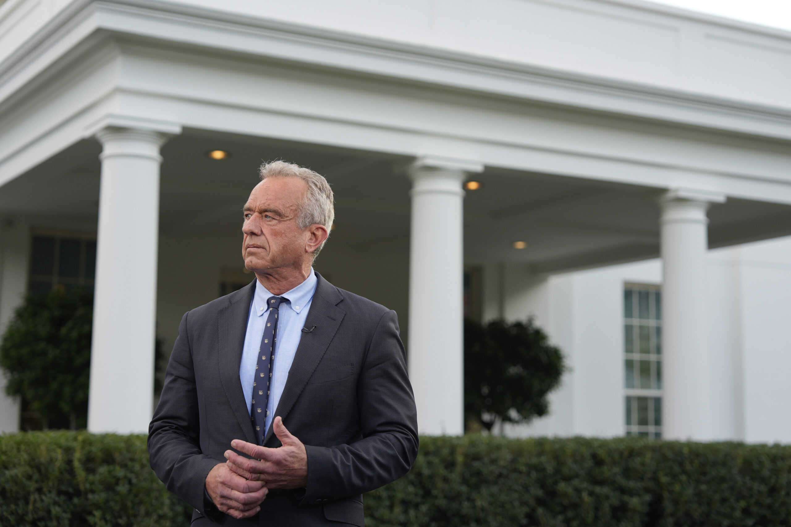 Un anno di Kennedy Jr.: il bilancio di The Lancet e tutti i rischi per la salute