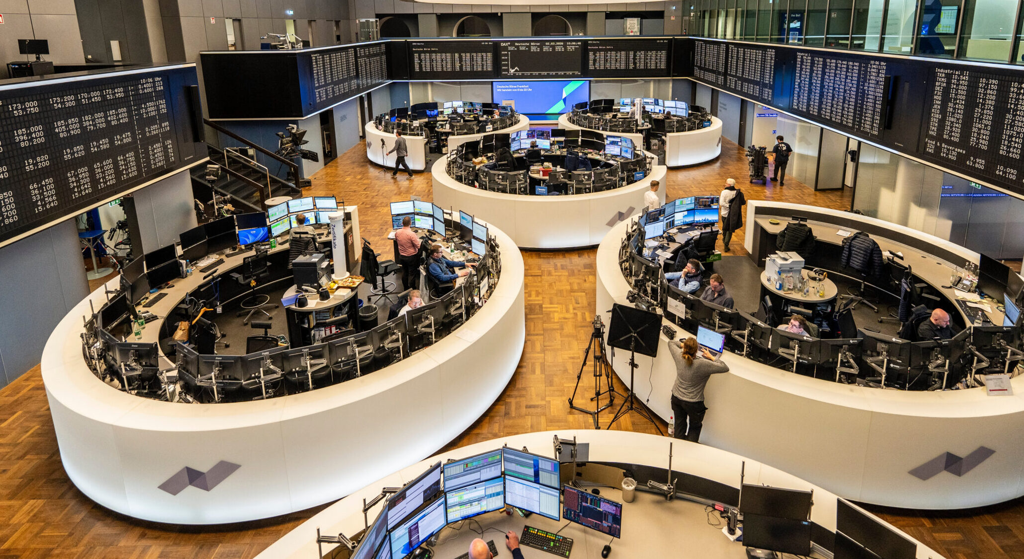 Iran, profondo rosso per la Borsa di Milano Iran, profondo rosso per la Borsa di Milano