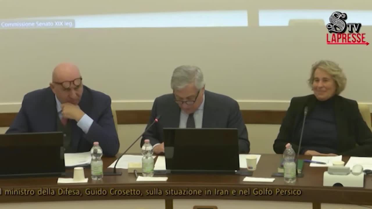 Iran, scontro Tajani Conte: “Trump non mi chiama Tony, mai in ginocchio da lui e da Merkel”