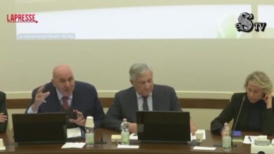 Iran, Crosetto: "Avrò sbagliato come ministro, ma a Dubai c'erano miei figli"