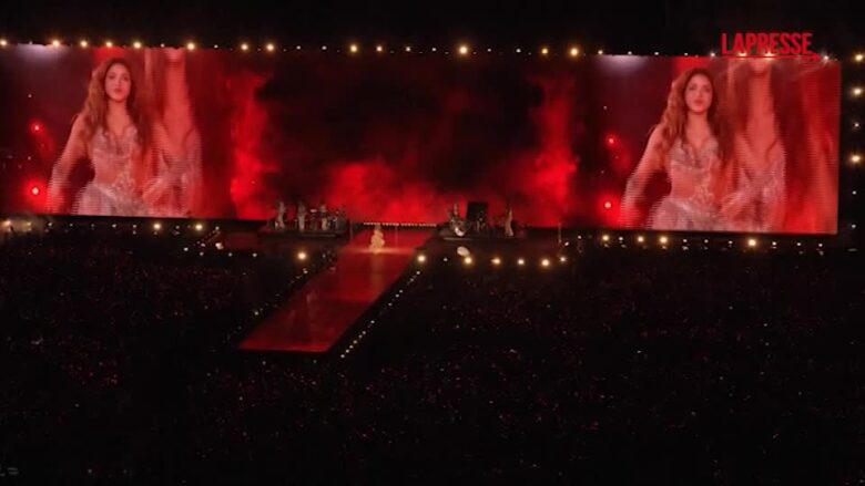 Shakira, concerto da record a Città del Messico: oltre 400 mila spettatori