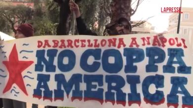 America’s Cup, la protesta dei comitati a Napoli: “Questa manifestazione è un pacco per Bagnoli”
