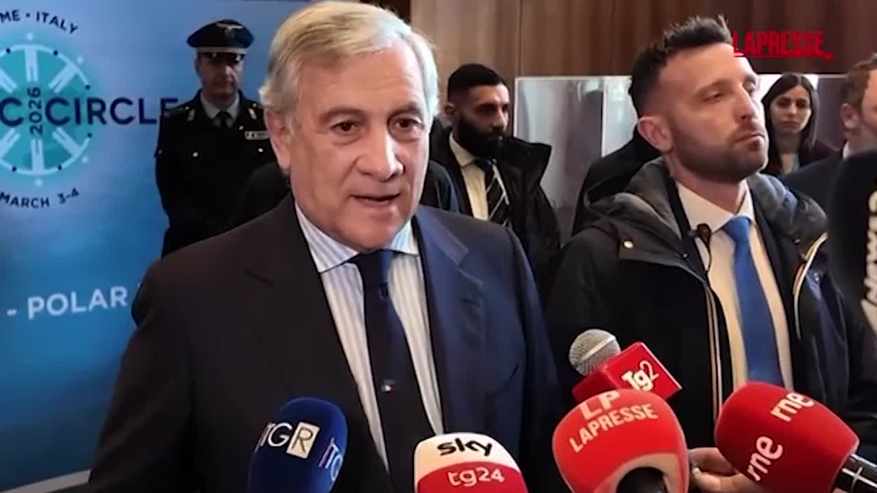 iran tajani agli italiani bloccati all8217estero chi prenota il posto sul pullman poi ci vada