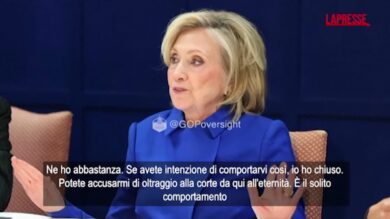Caso Epstein, momento di rabbia di Hillary Clinton durante la deposizione: "Ne ho abbastanza!"