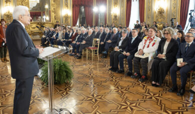 Iran, Mattarella: “La guerra torna a spargere sangue anche non lontano dall’Italia”