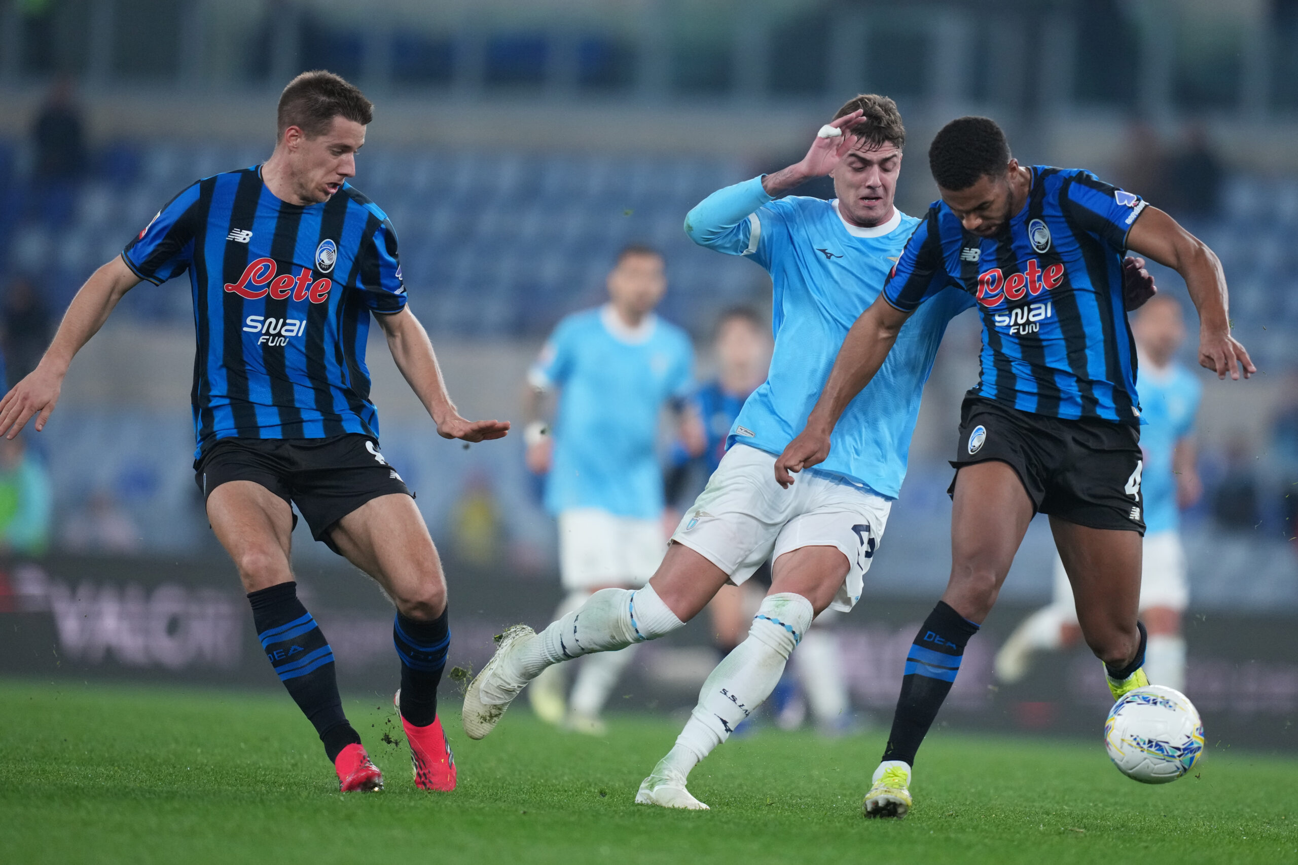 Lazio-Atalanta 2-2 in Coppa Italia, discorso qualificazione rimandato al ritorno Lazio-Atalanta 2-2 in Coppa Italia, discorso qualificazione rimandato al ritorno