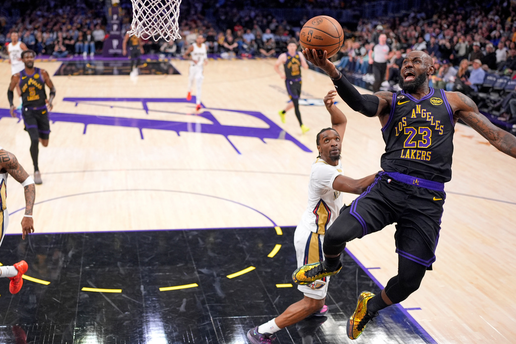 Nba, Cleveland ferma Detroit: vincono Thunder e Spurs