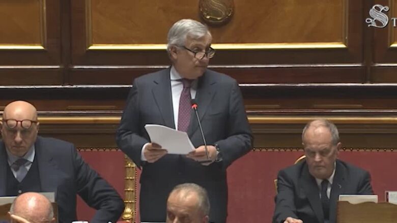 Iran, bagarre in Aula al Senato, Tajani: "Facile andare nel Golfo per conferenze ben pagate"