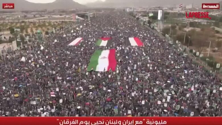 Iran, migliaia di yemeniti in piazza in supporto di Teheran e Libano