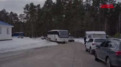 Ucraina, 300 prigionieri di guerra tornano a casa