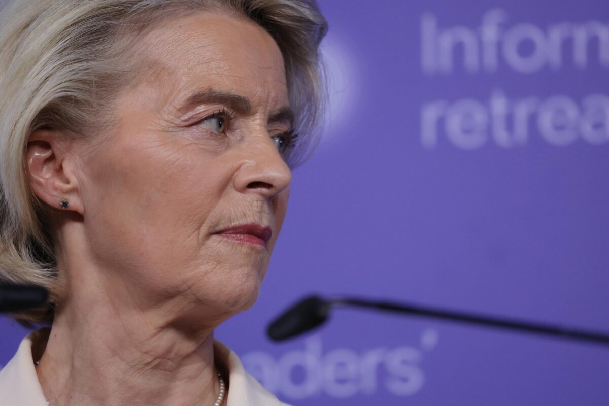 Uno scatto recente di Ursula Von der Leyen. (AP Photo/Omar Havana)